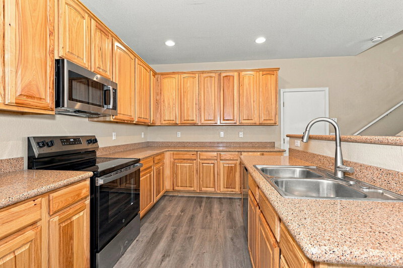 2,295/Mo, 5829 E Harmony Ave Mesa, AZ 85206 Kitchen View 2