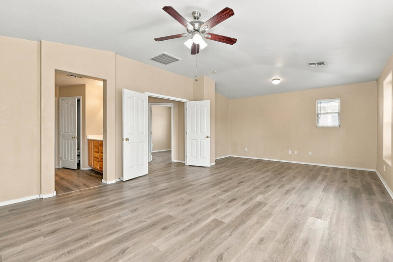 2,295/Mo, 5829 E Harmony Ave Mesa, AZ 85206 Primary Bedroom View