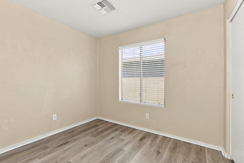 2,295/Mo, 5829 E Harmony Ave Mesa, AZ 85206 Bedroom View 2