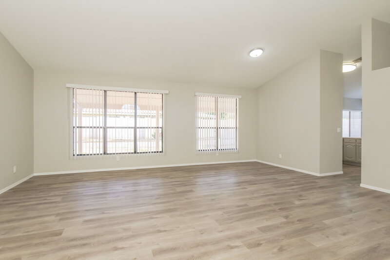 2,150/Mo, 11205 W Sunflower Pl Avondale, AZ 85392 Living Room View