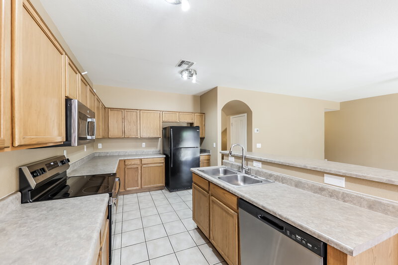 2,610/Mo, 16142 W Banff Ln Surprise, AZ 85379 Kitchen View