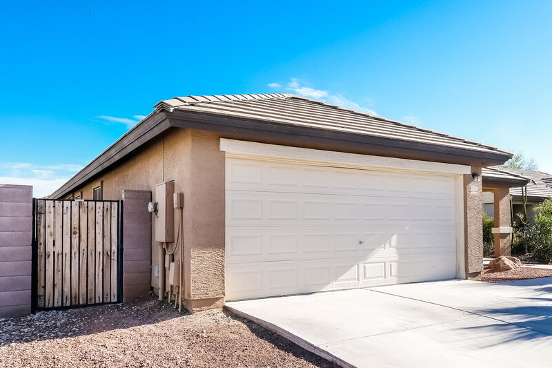 2,090/Mo, 25703 W St Charles Ct Buckeye, AZ 85326 Front View