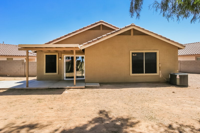2,335/Mo, 2602 S Shelby Mesa, AZ 85209 Rear View