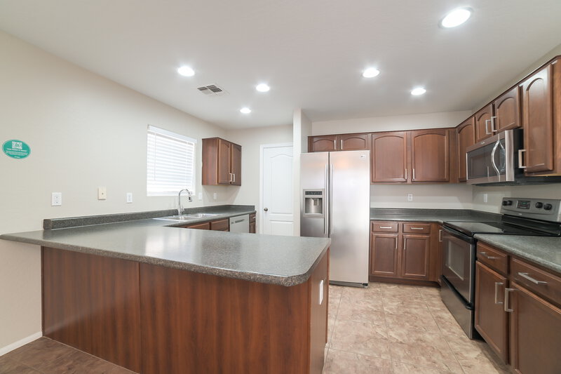 1,905/Mo, 39965 W Sanders Way Maricopa, AZ 85138 Kitchen View