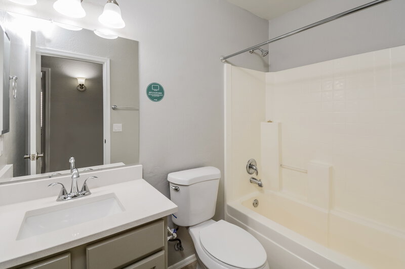 2,240/Mo, 16744 N 152nd Ct Surprise, AZ 85374 Bathroom View