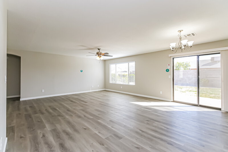 2,045/Mo, 4537 N 87th Ave Phoenix, AZ 85037 Misc View 3