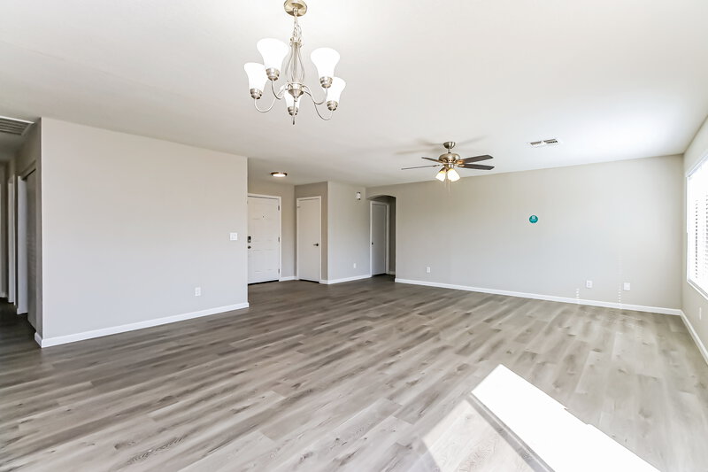 2,045/Mo, 4537 N 87th Ave Phoenix, AZ 85037 Misc View 4