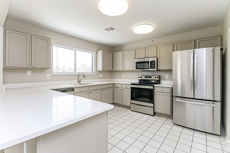 2,045/Mo, 4537 N 87th Ave Phoenix, AZ 85037 Misc View 6