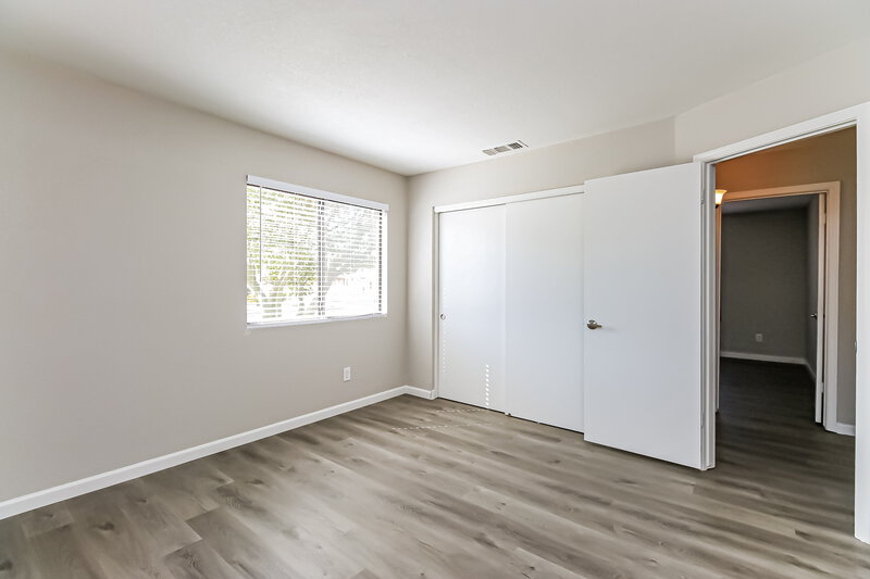 2,045/Mo, 4537 N 87th Ave Phoenix, AZ 85037 Misc View 12