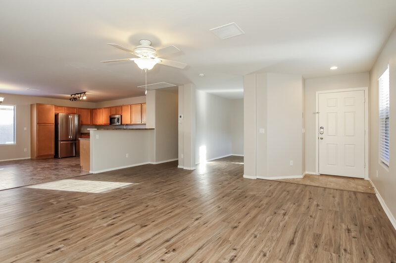 1,685/Mo, 43680 W Bedford Dr Maricopa, AZ 85138 Living Room View 2