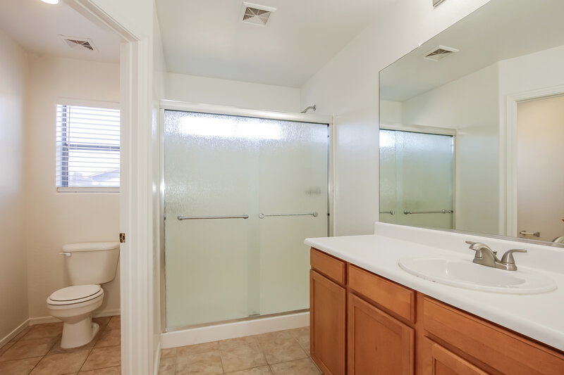 1,685/Mo, 43680 W Bedford Dr Maricopa, AZ 85138 Main Bathroom View