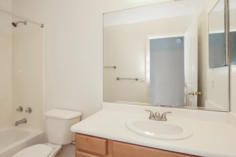 1,685/Mo, 43680 W Bedford Dr Maricopa, AZ 85138 Bathroom View