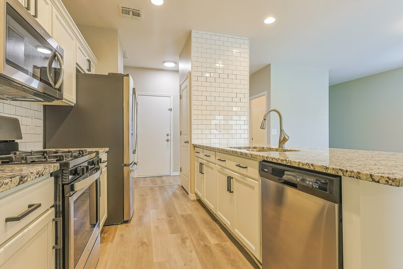 2,155/Mo, 4579 W Foldwing Dr Queen Creek, AZ 85142 Kitchen View