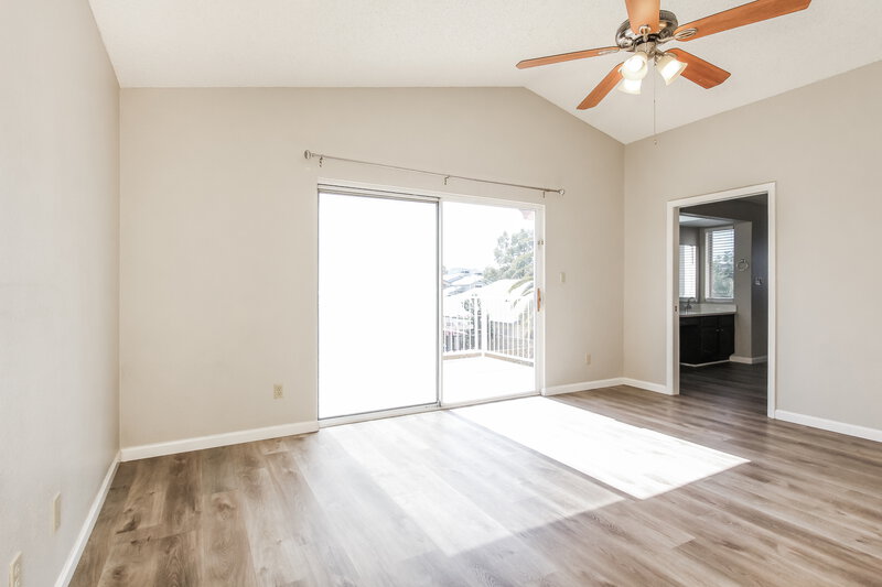 2,300/Mo, 4045 W Avenida del Sol Glendale, AZ 85310 Main Bedroom View 2