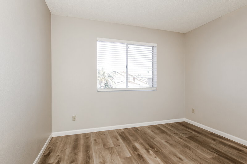 2,300/Mo, 4045 W Avenida del Sol Glendale, AZ 85310 Bedroom View