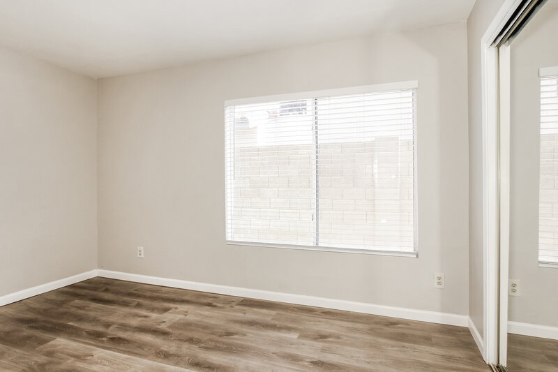 2,300/Mo, 4045 W Avenida del Sol Glendale, AZ 85310 Bedroom View 3