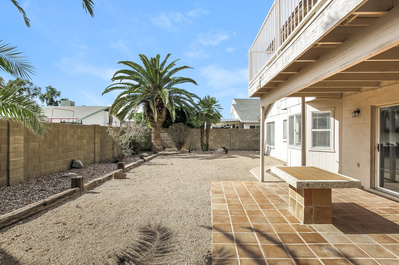 2,300/Mo, 4045 W Avenida del Sol Glendale, AZ 85310 Rear View