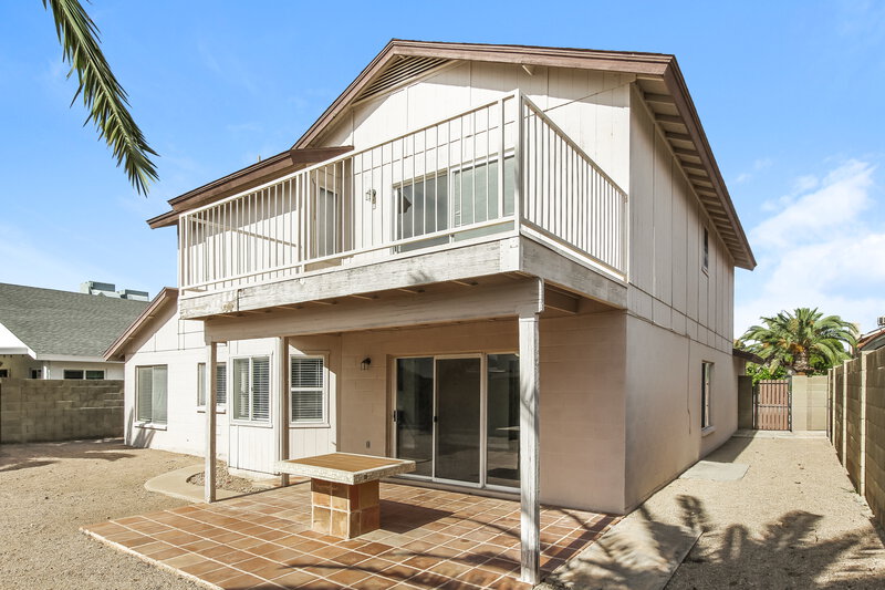 2,300/Mo, 4045 W Avenida del Sol Glendale, AZ 85310 Rear View 2