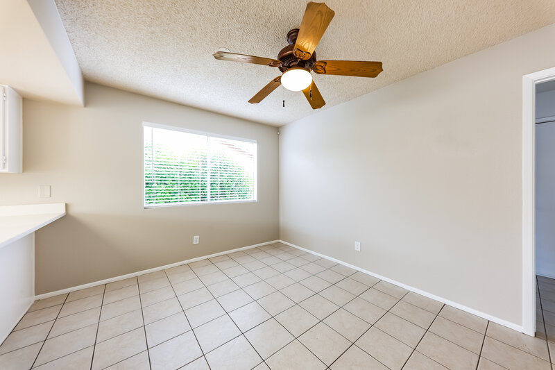 1,850/Mo, 4323 W Piute Ave Glendale, AZ 85308 Dining Room View