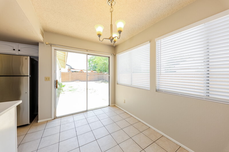1,830/Mo, 4323 W Piute Ave Glendale, AZ 85308 Breakfast Nook View