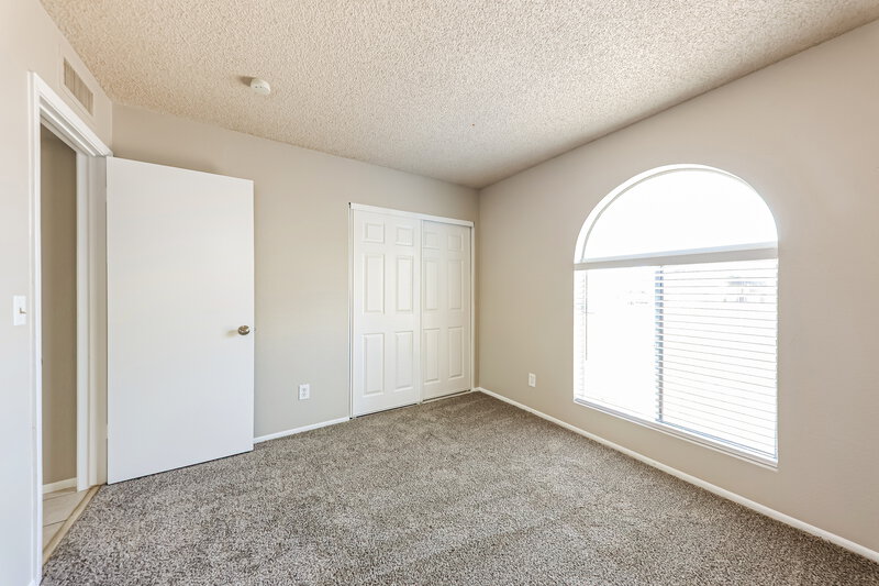 1,850/Mo, 4323 W Piute Ave Glendale, AZ 85308 Bedroom View
