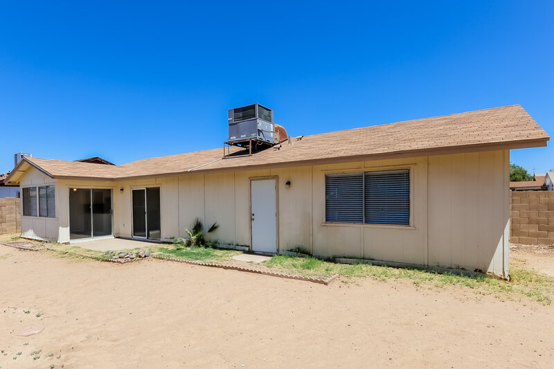 1,830/Mo, 4323 W Piute Ave Glendale, AZ 85308 Rear View