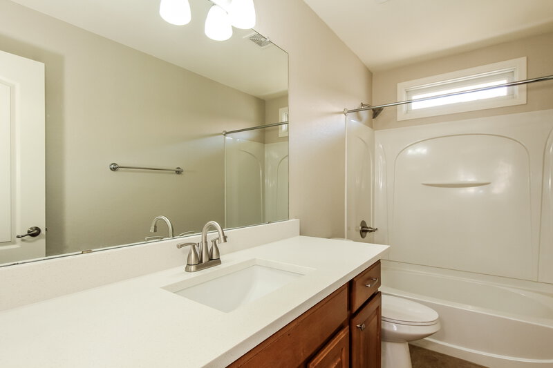 2,840/Mo, 829 S Adam Way Gilbert, AZ 85296 Bathroom View