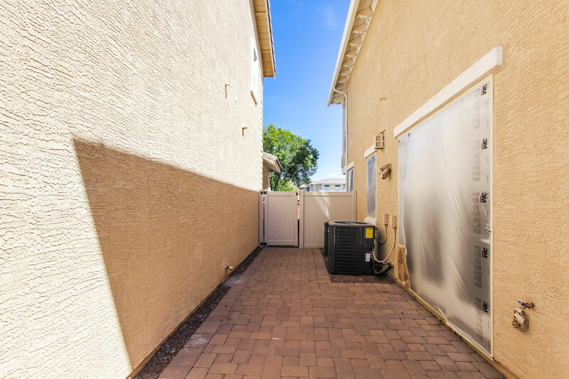 2,840/Mo, 829 S Adam Way Gilbert, AZ 85296 Rear View