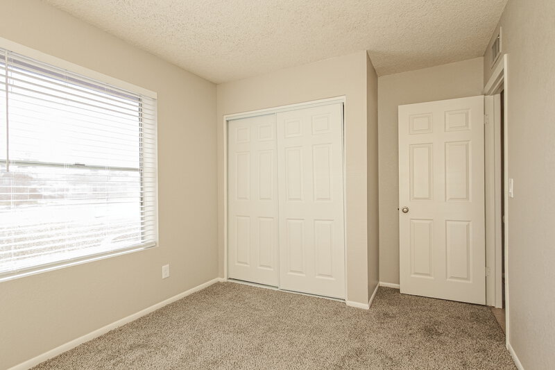 1,790/Mo, 6750 W Cholla St Peoria, AZ 85345 Bedroom View 3