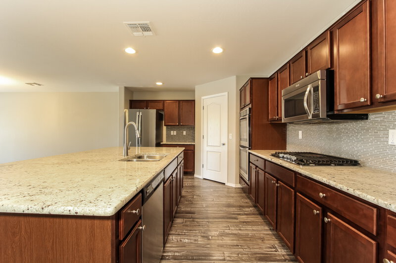 2,130/Mo, 7529 W St Kateri Dr Laveen, AZ 85339 Kitchen View