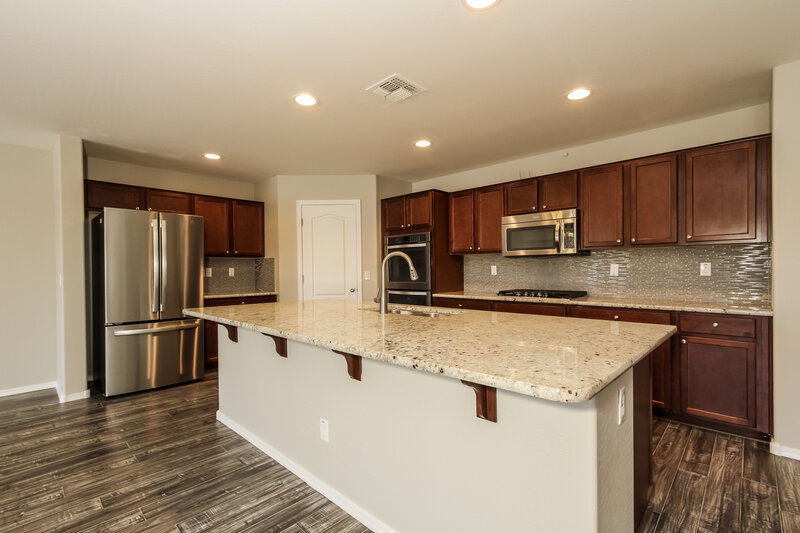 2,130/Mo, 7529 W St Kateri Dr Laveen, AZ 85339 Kitchen View 2