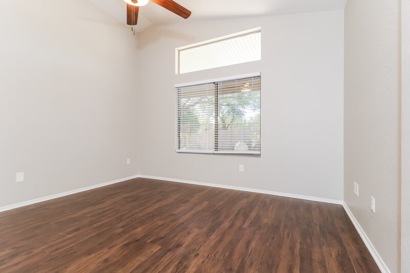 2,215/Mo, 20640 N 8th St Phoenix, AZ 85024 Main Bedroom View
