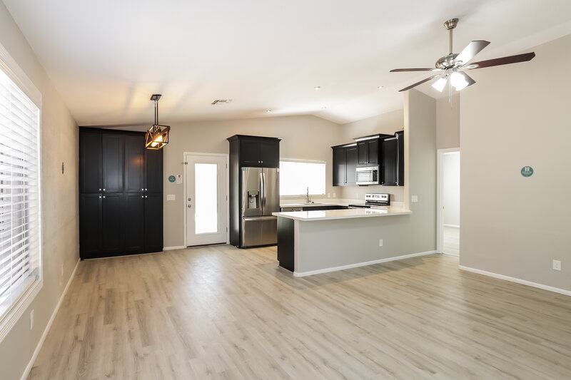 2,065/Mo, 8751 W Loma Ln Peoria, AZ 85345 Living Room View