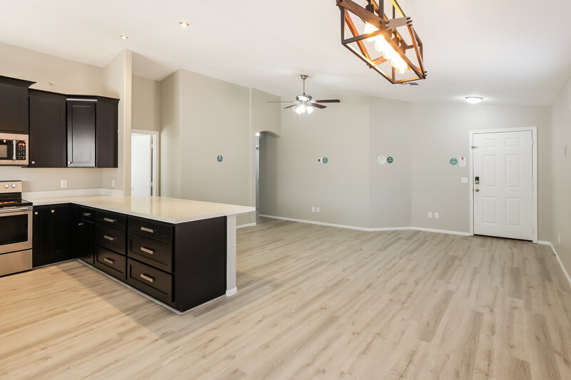 2,065/Mo, 8751 W Loma Ln Peoria, AZ 85345 Dining Room View