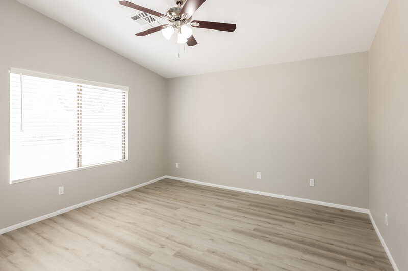 2,065/Mo, 8751 W Loma Ln Peoria, AZ 85345 Main Bedroom View