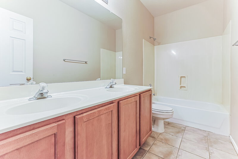 2,540/Mo, 2081 E Runaway Bay Pl Chandler, AZ 85249 Bathroom View