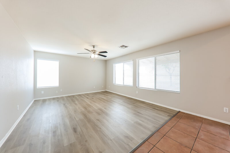 2,200/Mo, 14711 W Ely Dr Surprise, AZ 85374 Family Room View