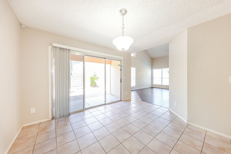 3,100/Mo, 19238 N 5th St Phoenix, AZ 85024 Dining Room View