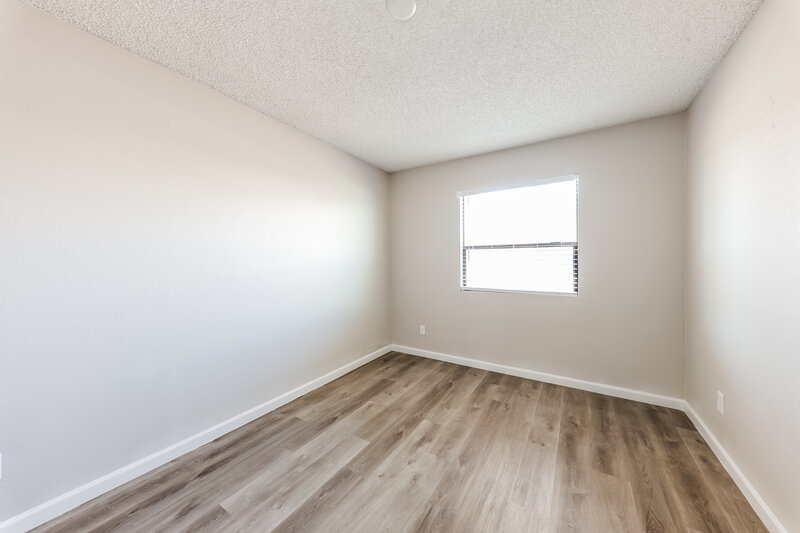 2,305/Mo, 18417 N 55th Dr Glendale, AZ 85308 Bedroom View 2