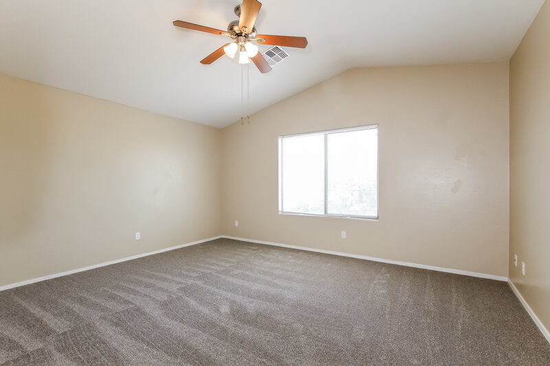 3,420/Mo, 6546 S 43rd Dr Laveen, AZ 85339 Master Bedroom View 2