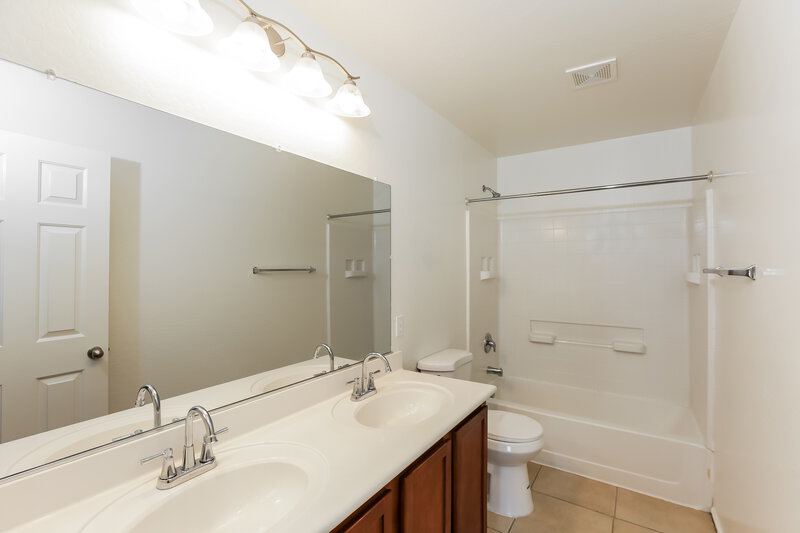 2,235/Mo, 5130 W Apollo Rd Laveen, AZ 85339 Bathroom View