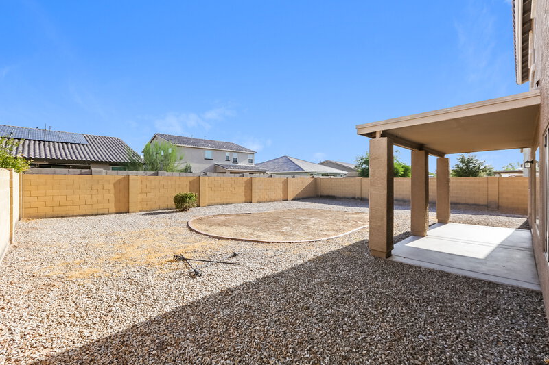 2,235/Mo, 5130 W Apollo Rd Laveen, AZ 85339 Backyard View