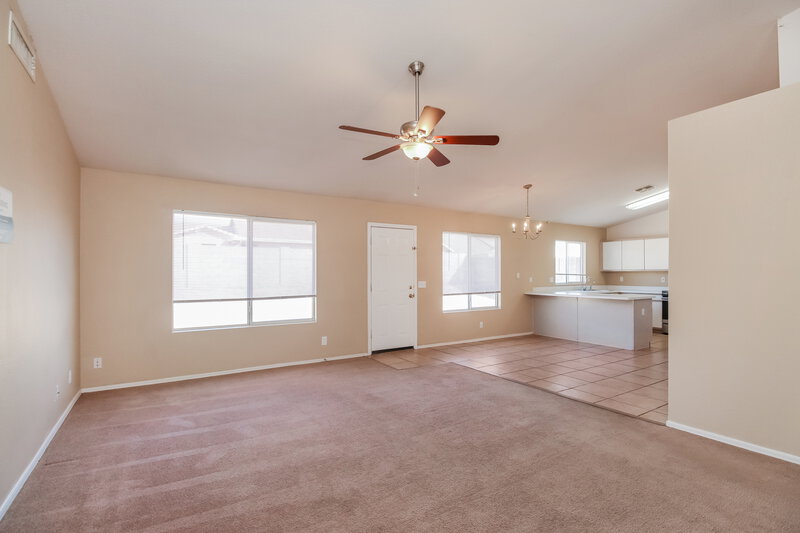 0/Mo, 8046 E Fairfield St Mesa, AZ 85207 Living Room View 3