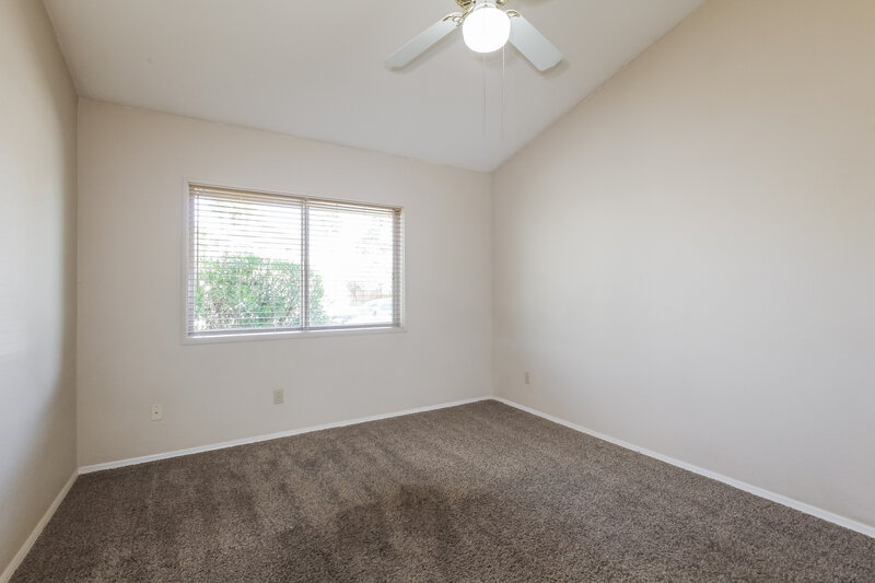 2,835/Mo, 6709 W Topeka Dr Glendale, AZ 85308 bedroom View