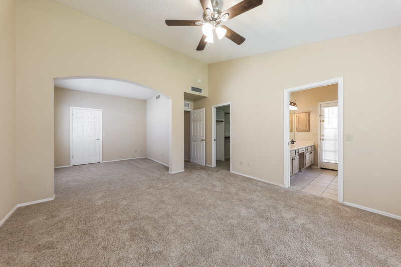2,780/Mo, 6709 W Topeka Dr Glendale, AZ 85308 Main Bedroom View 2