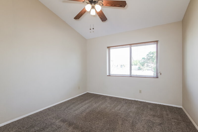 2,835/Mo, 6709 W Topeka Dr Glendale, AZ 85308 bedroom View 3