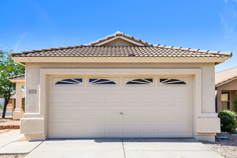 1,810/Mo, 11335 W Crestbrook Dr Surprise, AZ 85378 External View