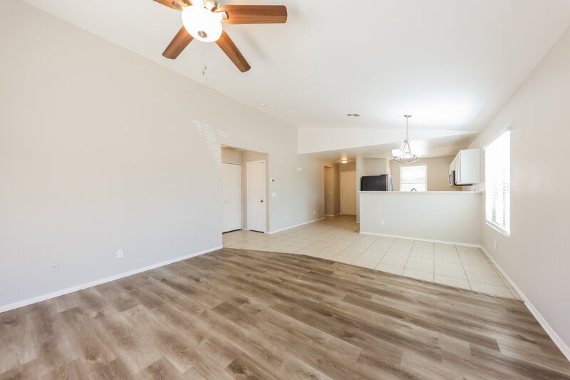 1,810/Mo, 11335 W Crestbrook Dr Surprise, AZ 85378 Misc View 2