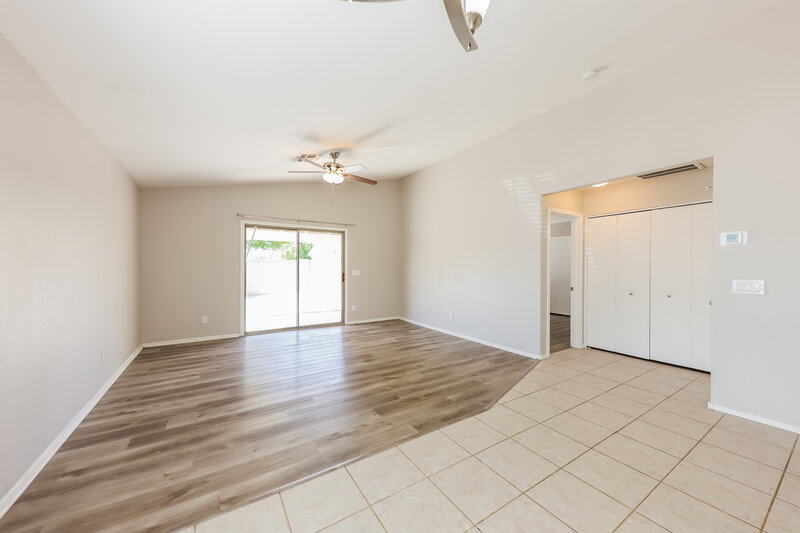 1,810/Mo, 11335 W Crestbrook Dr Surprise, AZ 85378 Misc View 4