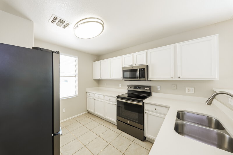 0/Mo, 11335 W Crestbrook Dr Surprise, AZ 85378 Kitchen View